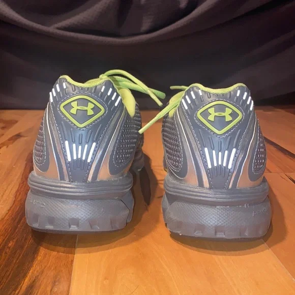 LIKE NEW- UNDER ARMOUR PROPHET 2 DCE PERFORMANCE RUNNING SHOES ~ WOMENS 6.5 - Picture 3 of 9